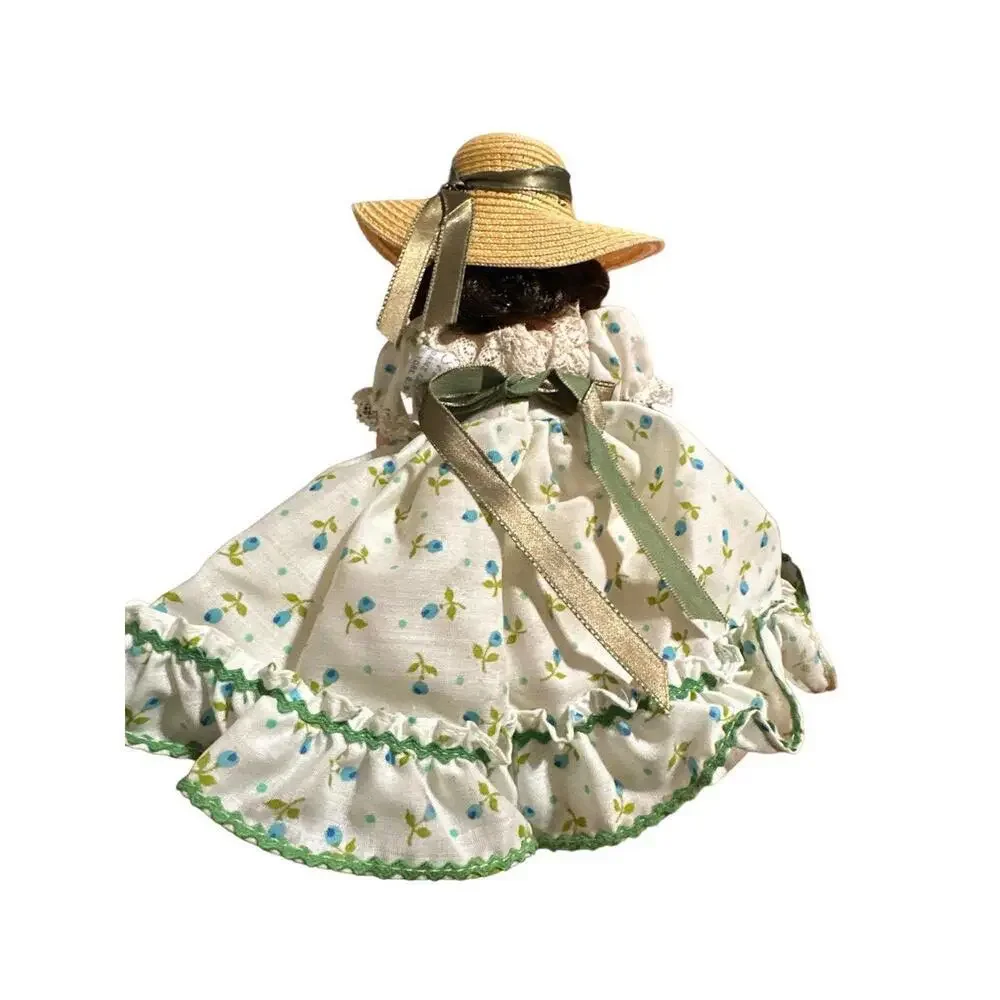 Vintage from the 1990s Madame Alexander Miniature Showcase Collection: Scarlett